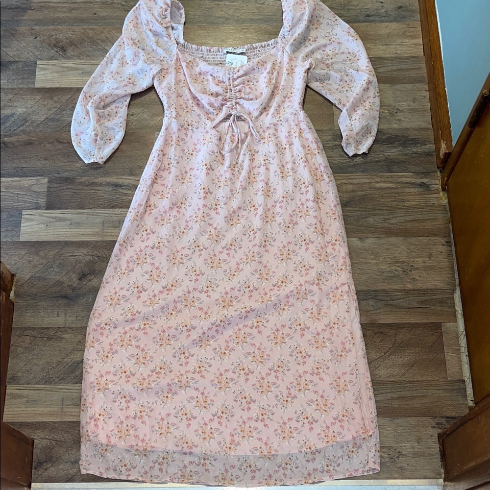 NWT Lush Floral Pink Dress Midi 3/4 sleeves Faded Floral Boutique size M